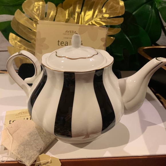 NIB 5 Pc Tea SET: Black & White Bone China - Picture 10 of 16